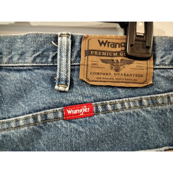 Wrangler Regular Fit Jeans 35x32 Blue Denim Mens Classic Straight Leg - Picture 6 of 9